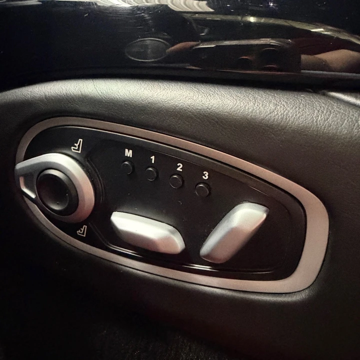 2021 Aston Martin V8 Vantage (2019+) - Image 17 of 22