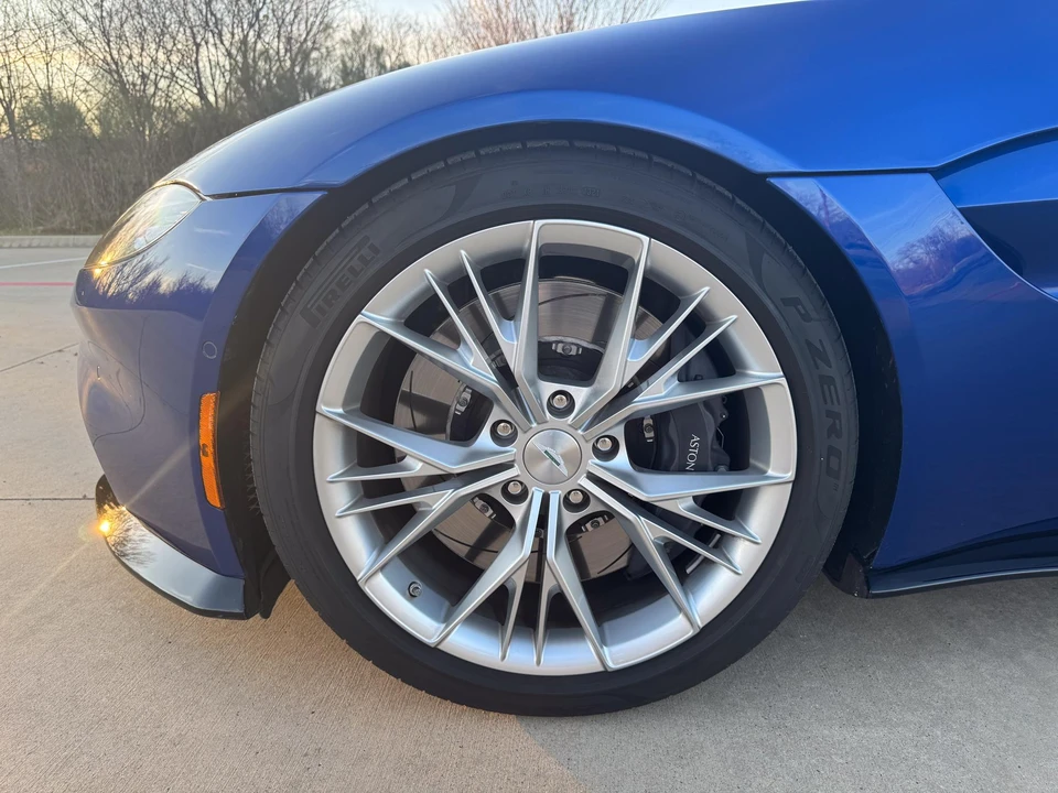 2021 Aston Martin V8 Vantage (2019+) - Image 28 of 31