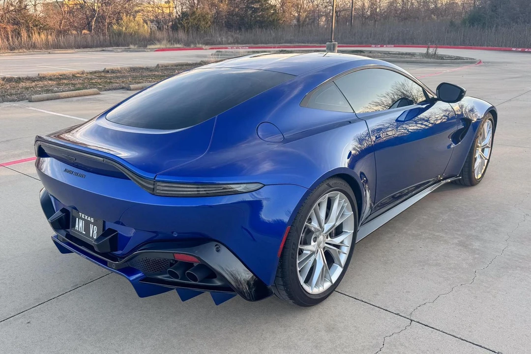 2021 Aston Martin V8 Vantage (2019+) - Image 4 of 31