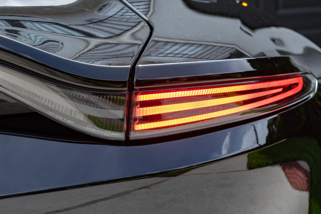 2021 Aston Martin V8 Vantage (2019+) - Image 24 of 31