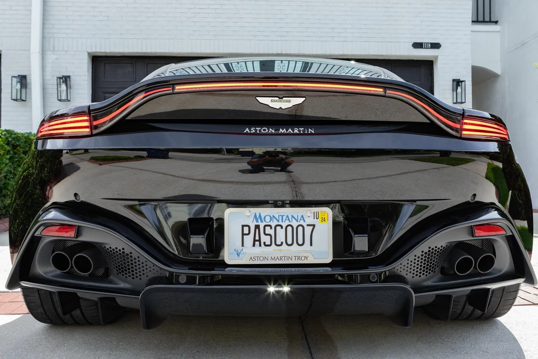 2021 Aston Martin V8 Vantage (2019+) - Image 10 of 31