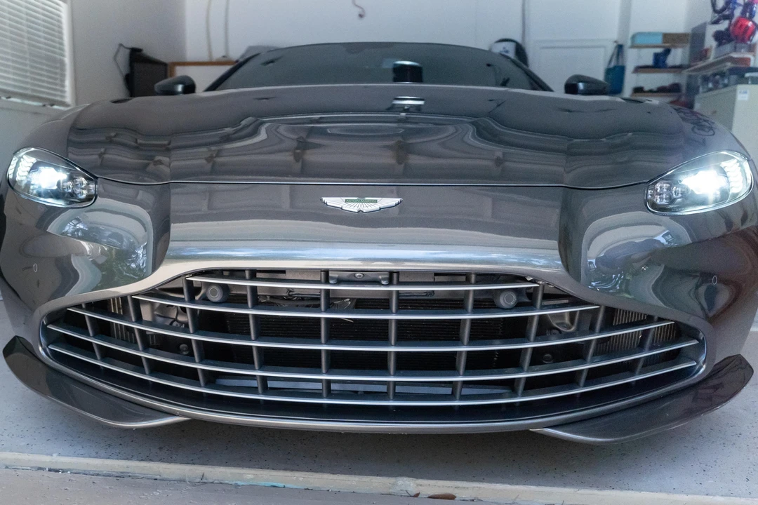 2021 Aston Martin V8 Vantage (2019+) - Image 6 of 31