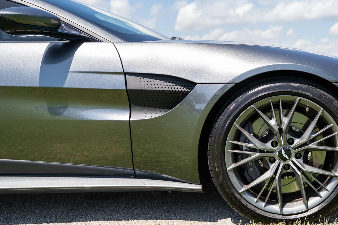 2021 Aston Martin V8 Vantage (2019+) - Image 27 of 31