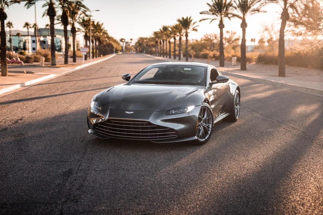2021 Aston Martin V8 Vantage (2019+) - Image 9 of 31
