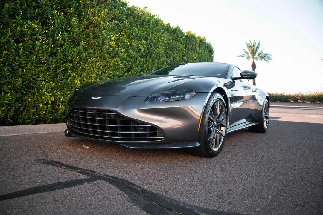 2021 Aston Martin V8 Vantage (2019+) - Image 10 of 31