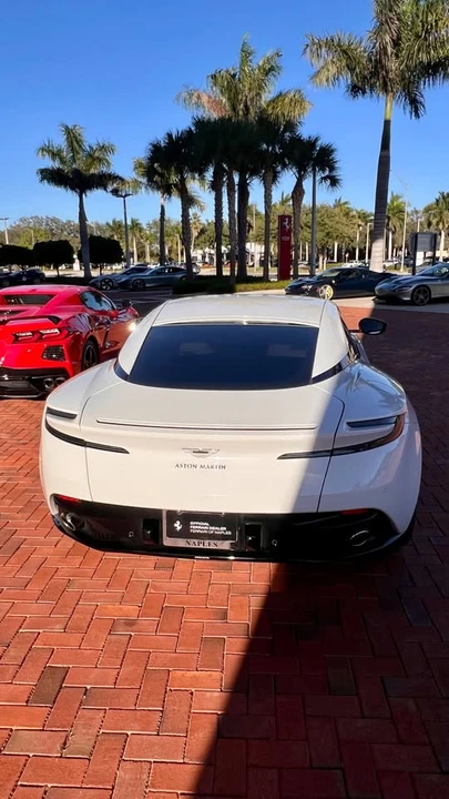 2021 Aston Martin DB11 - Image 13 of 15