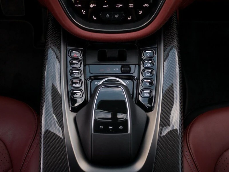 2021 Aston Martin DBX - Image 18 of 20