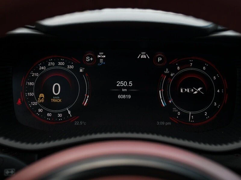 2021 Aston Martin DBX - Image 19 of 20