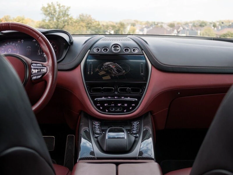 2021 Aston Martin DBX - Image 17 of 20