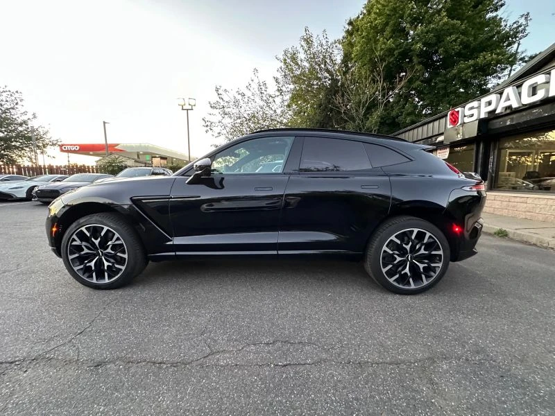 2021 Aston Martin DBX - Image 7 of 17