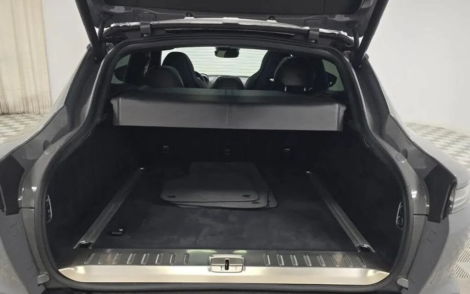 2021 Aston Martin DBX - Image 6 of 8