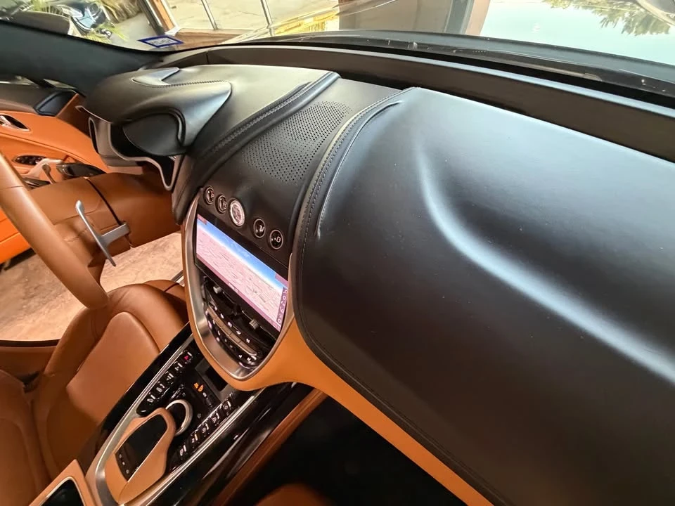 2021 Aston Martin DBX - Image 12 of 20