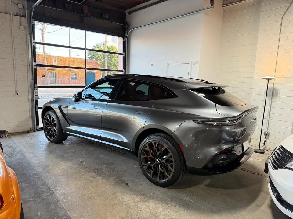 2021 Aston Martin DBX - Image 19 of 20