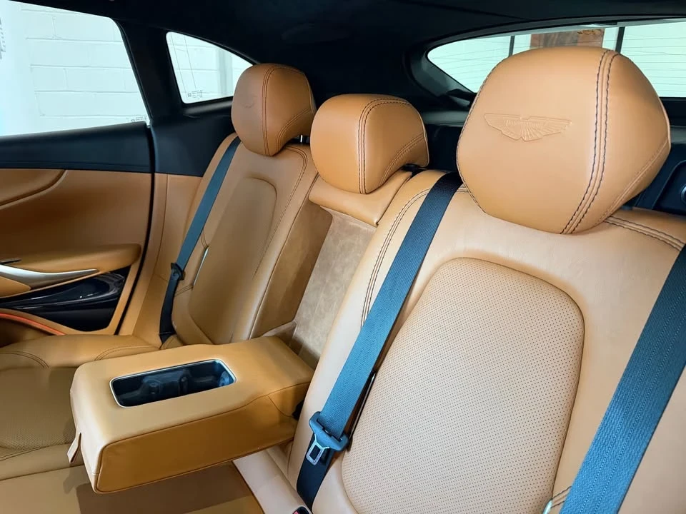 2021 Aston Martin DBX - Image 10 of 20