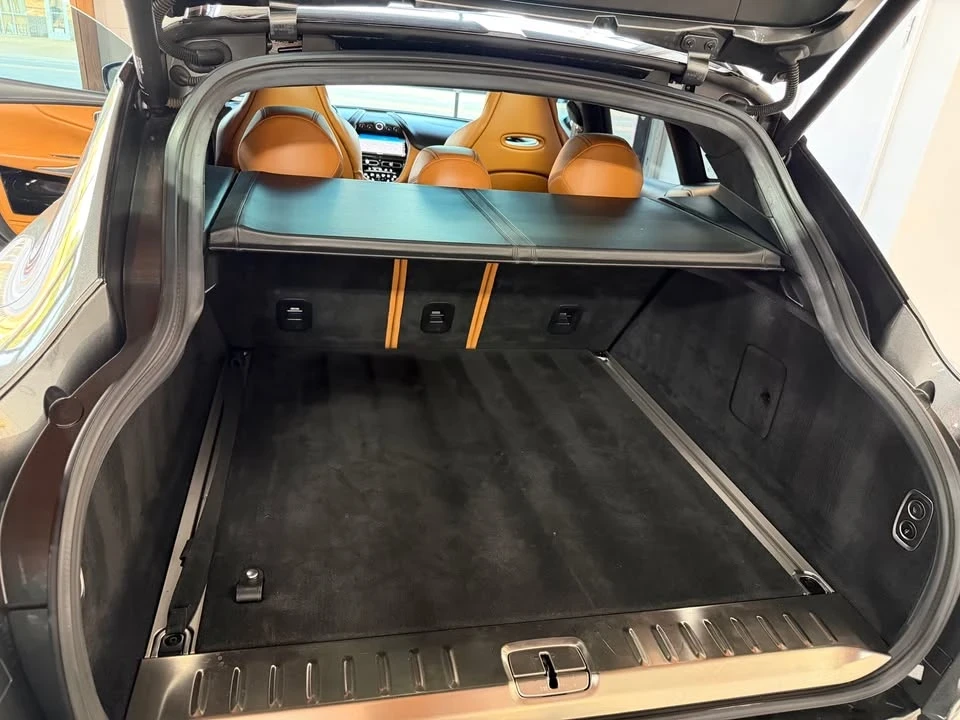 2021 Aston Martin DBX - Image 15 of 20