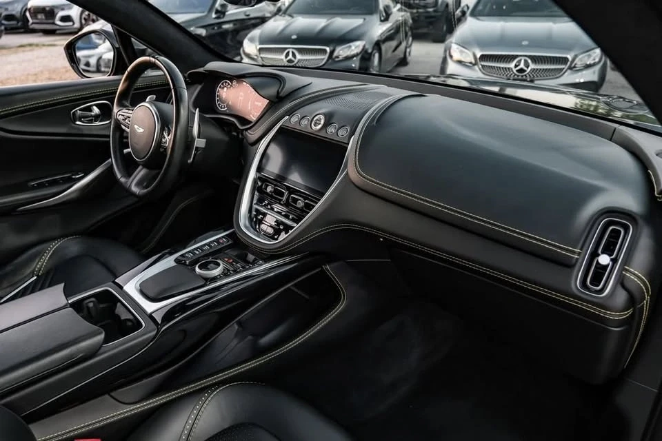 2021 Aston Martin DBX - Image 10 of 20