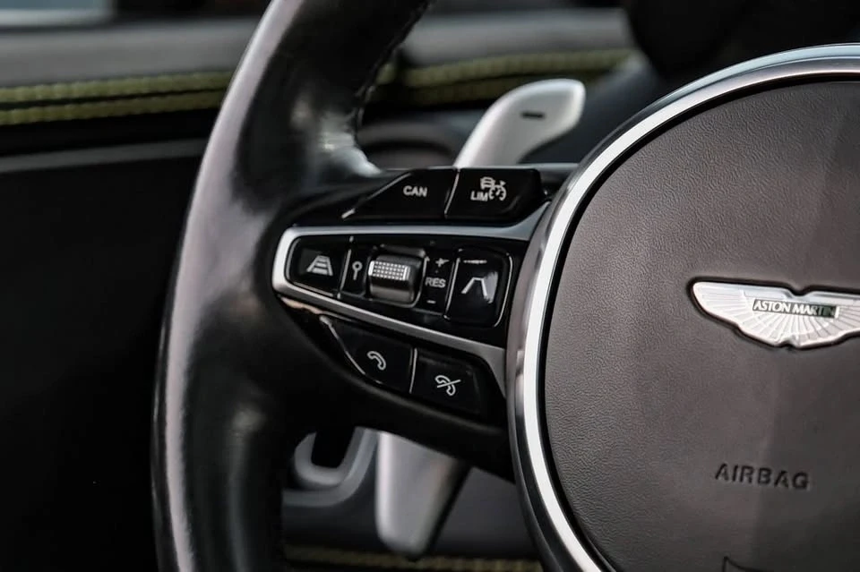 2021 Aston Martin DBX - Image 16 of 20