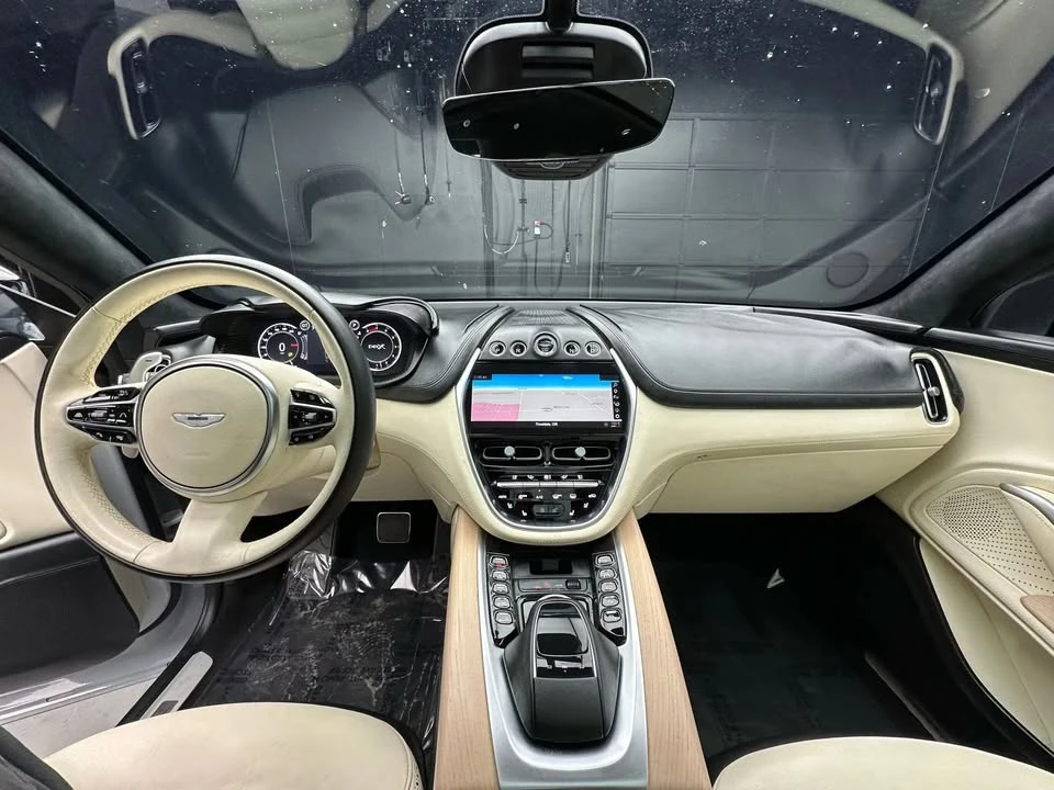 2021 Aston Martin DBX - Image 16 of 19