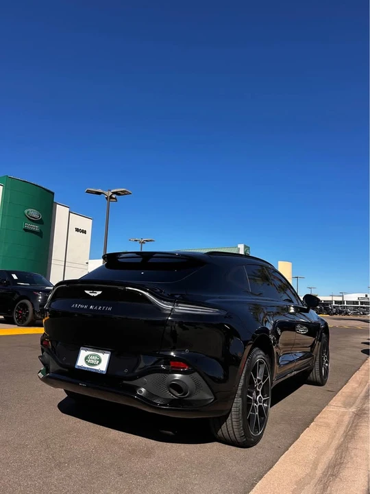 2021 Aston Martin DBX - Image 3 of 11