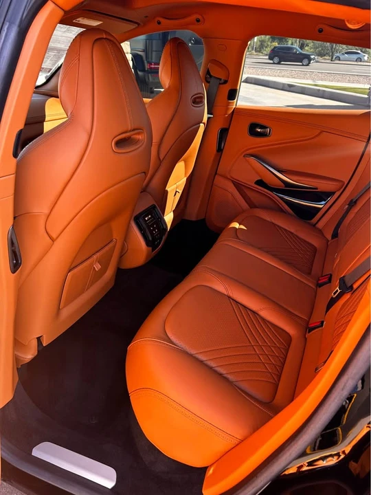 2021 Aston Martin DBX - Image 7 of 11