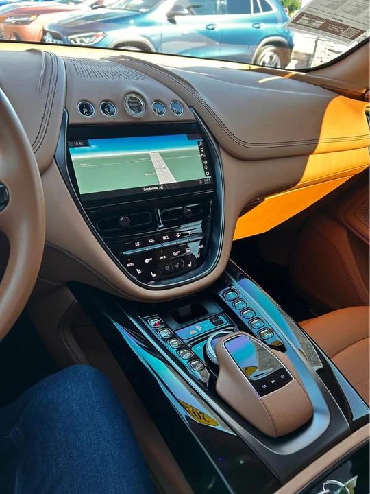 2021 Aston Martin DBX - Image 11 of 11