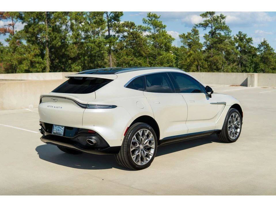 2021 Aston Martin DBX - Image 19 of 20