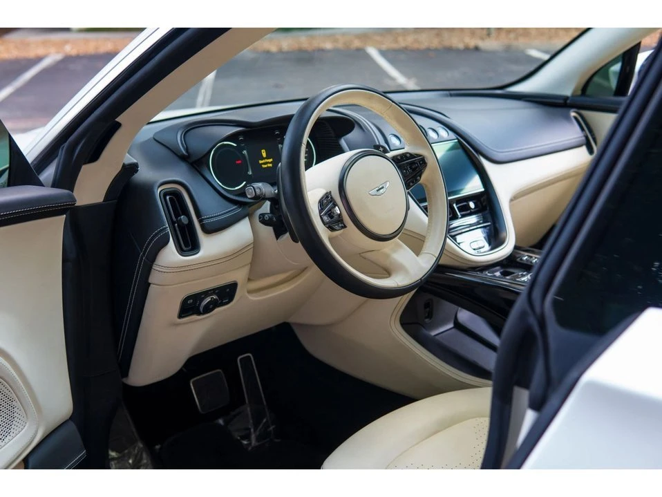 2021 Aston Martin DBX - Image 14 of 20