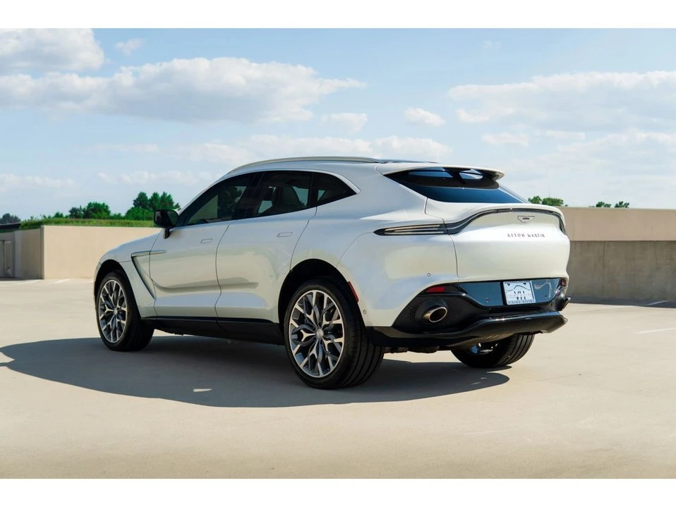 2021 Aston Martin DBX - Image 8 of 20