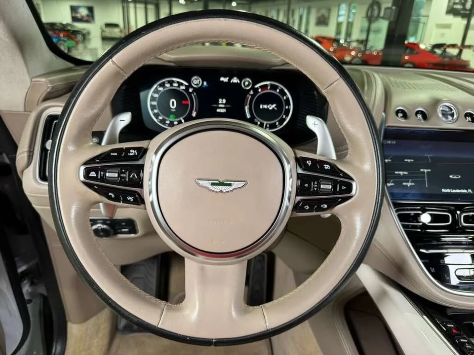 2021 Aston Martin DBX - Image 5 of 18