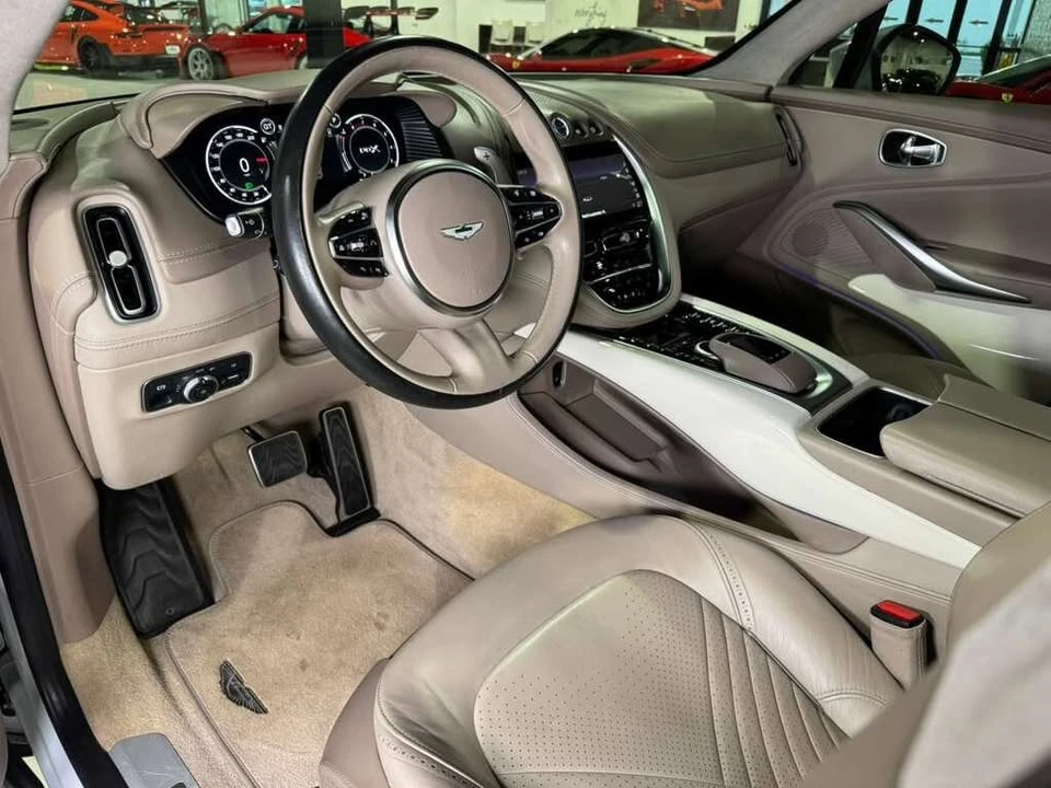 2021 Aston Martin DBX - Image 7 of 18