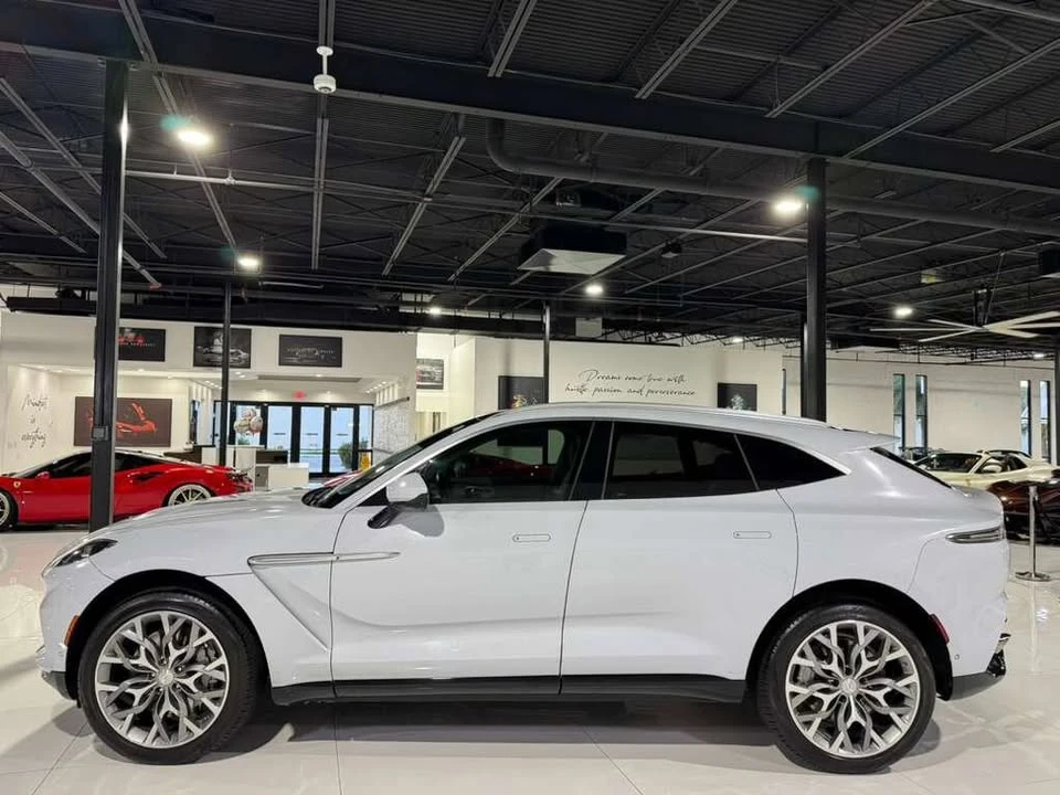 2021 Aston Martin DBX - Image 3 of 18
