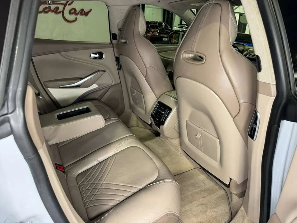 2021 Aston Martin DBX - Image 13 of 18