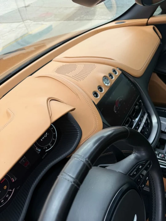 2021 Aston Martin DBX - Image 7 of 14