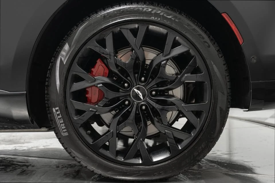2021 Aston Martin DBX - Image 7 of 16