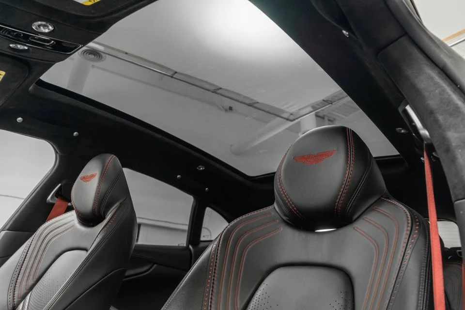 2021 Aston Martin DBX - Image 18 of 20