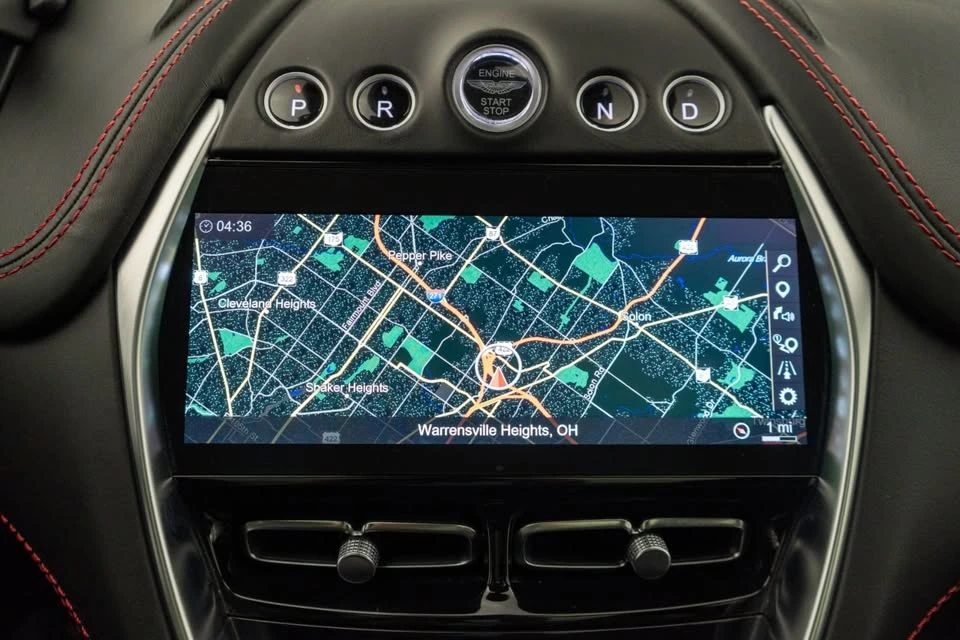 2021 Aston Martin DBX - Image 17 of 20