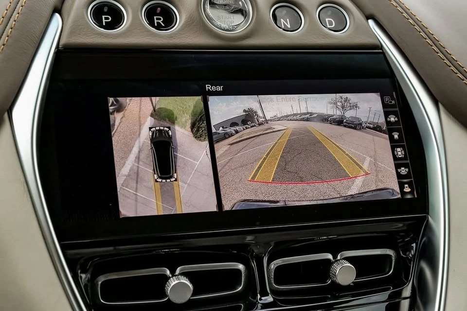 2021 Aston Martin DBX - Image 19 of 19