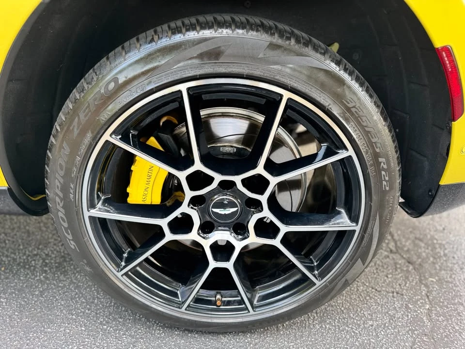 2021 Aston Martin DBX - Image 13 of 20