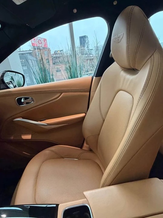 2021 Aston Martin DBX - Image 12 of 15