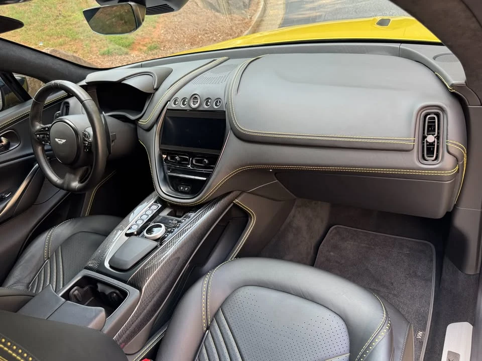 2021 Aston Martin DBX - Image 19 of 20