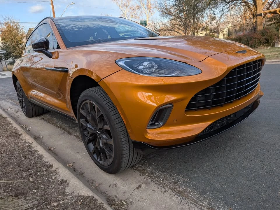 2021 Aston Martin DBX - Image 2 of 14