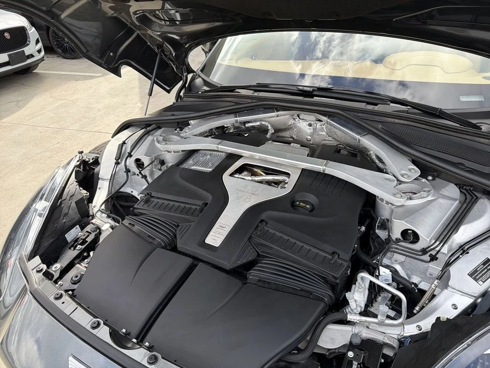 2021 Aston Martin DBX - Image 19 of 20