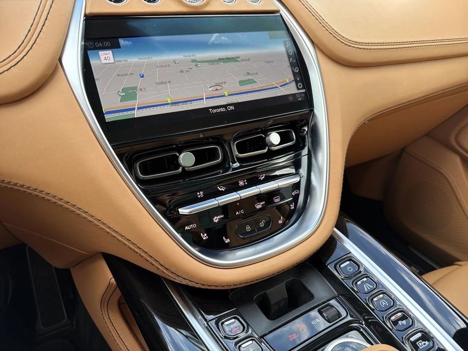 2021 Aston Martin DBX - Image 15 of 20