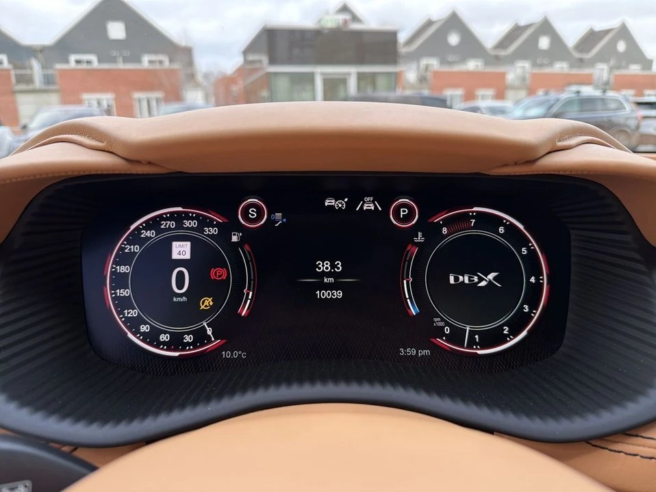 2021 Aston Martin DBX - Image 9 of 20