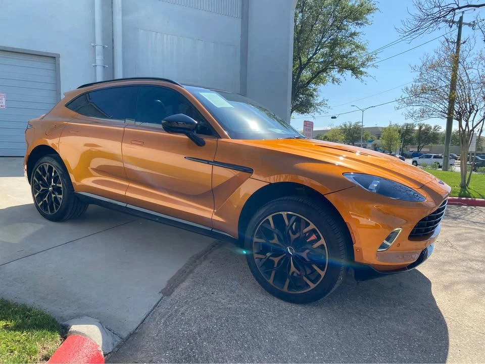 2021 Aston Martin DBX - Image 2 of 17