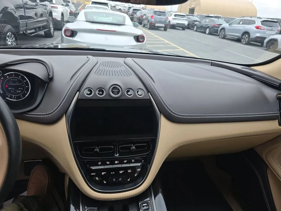 2021 Aston Martin DBX - Image 14 of 20