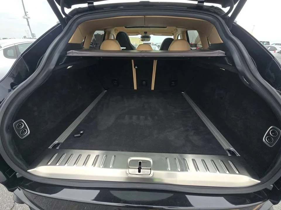 2021 Aston Martin DBX - Image 10 of 20