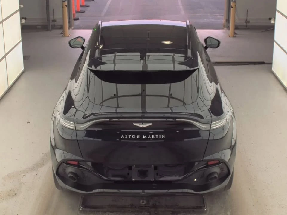 2021 Aston Martin DBX - Image 8 of 20