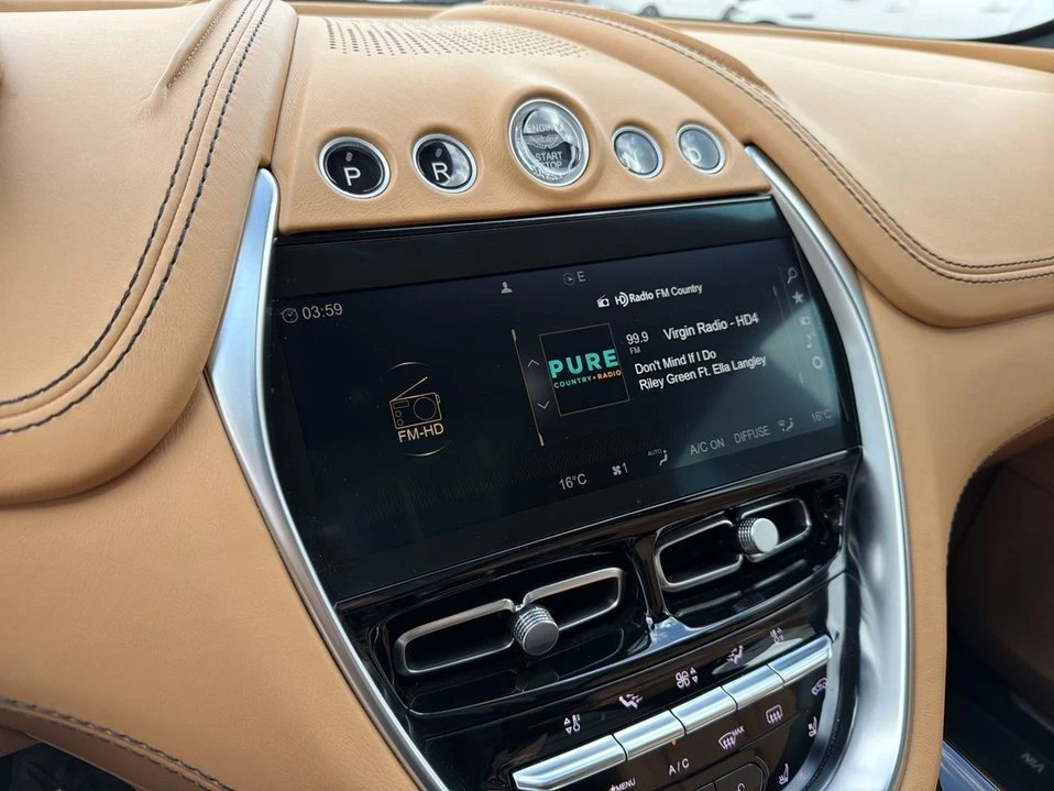 2021 Aston Martin DBX - Image 10 of 20