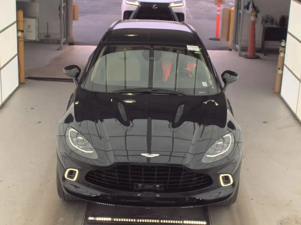 2021 Aston Martin DBX - Image 15 of 20